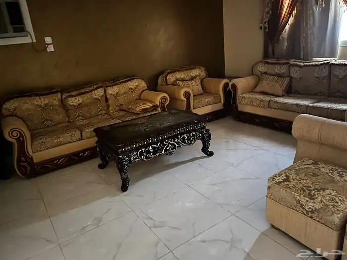 كنب فاخر من المطلق 1