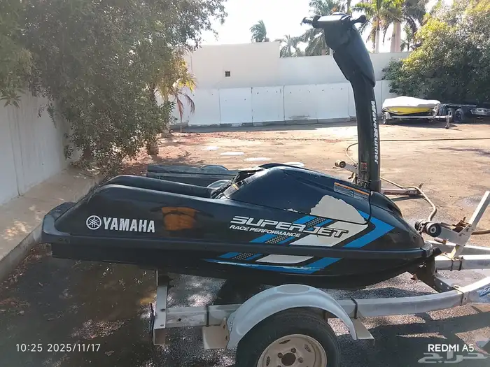 Yamaha SuperJet   ستاند أب (Stand) دباب بحري وقافي ياماها 1