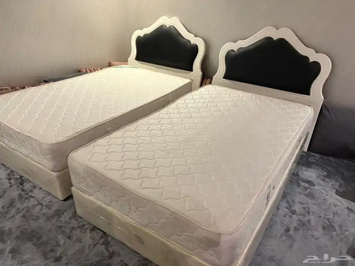 اثاث غرفة نوم كامله لنفرين منفصله  اثاث سليم و بحالة ممتازه 7