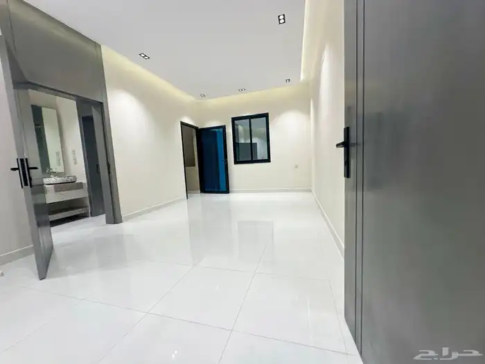 للبيع شقق مودرن نظام ادوار غرب الخميس طريق ابها الخميس 7