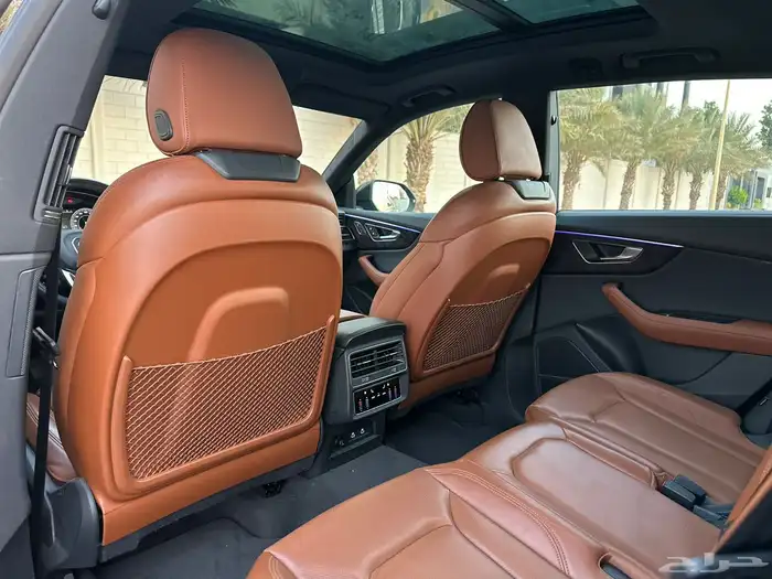 اودي Q8 2023 بلاك ادشن 17
