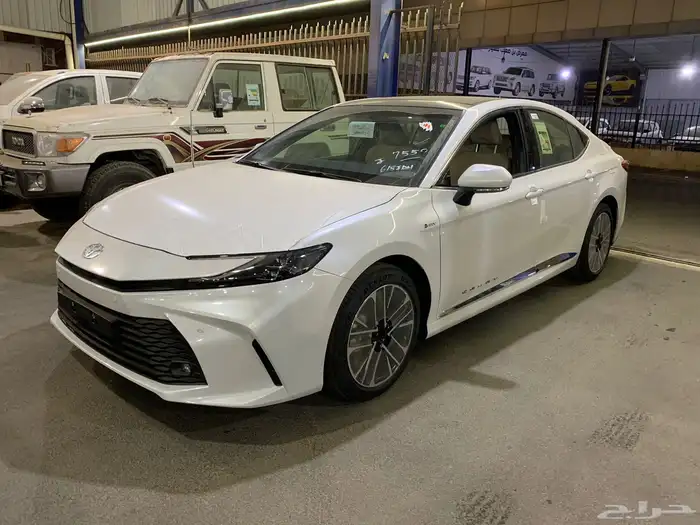 كامري LE هايبرد 2025 سعودي 114425 0