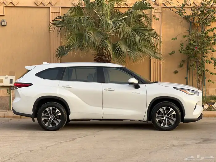 تويوتا هايلاندر 2022 18