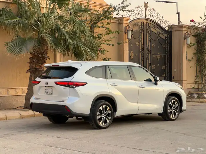 تويوتا هايلاندر 2022 17