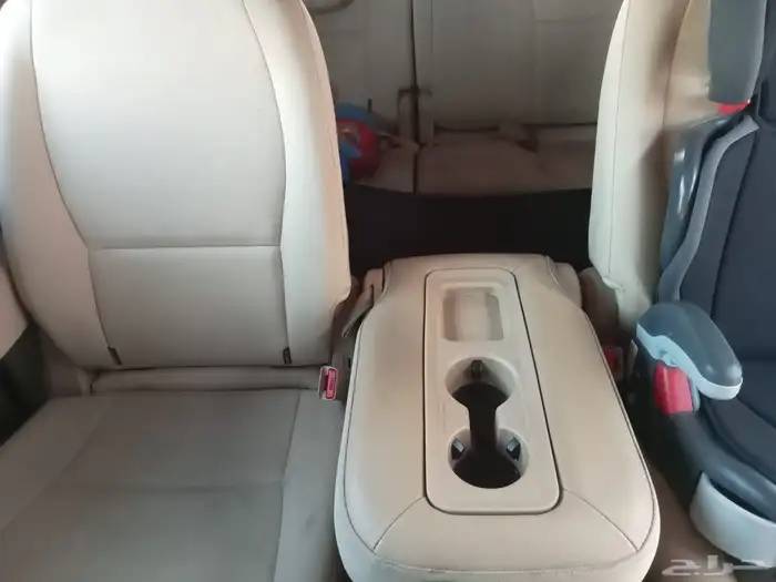 كيا كرنفال للبيع 2