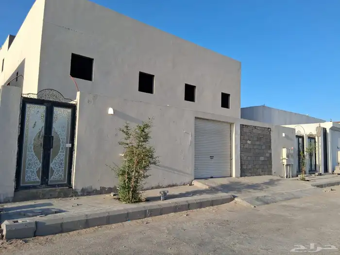 للبيع دور وشقق 4