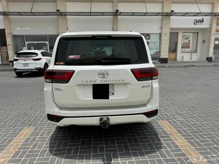 جيب لاندكروزر 2022 5