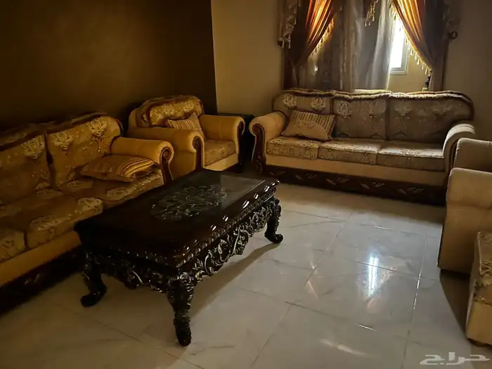 كنب فاخر من المطلق 0