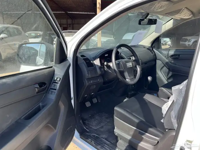 ايسوزو ديماكس 2025 غمارتين 4