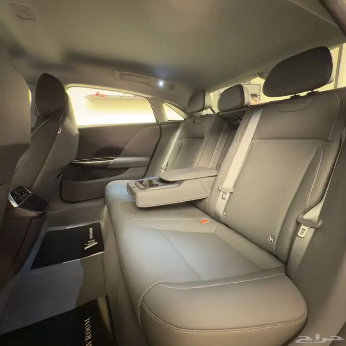 لوسيد اير 2025 الممشى اقل من 100 كيلو 7