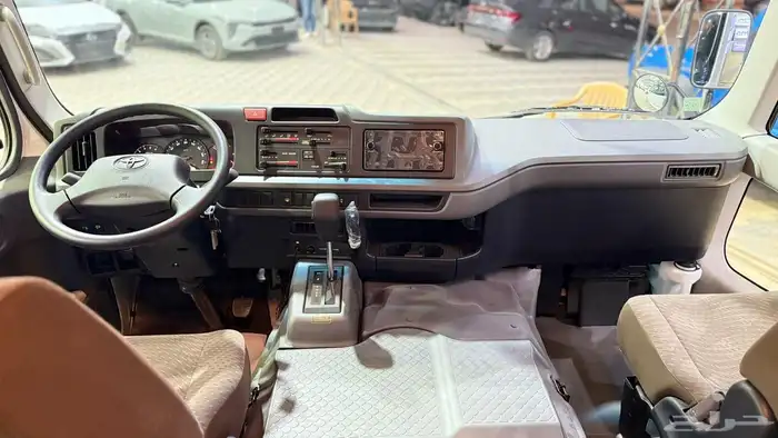 تويوتا كوستر 2025 12