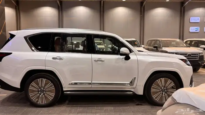 لكزس LX 600 BB 4