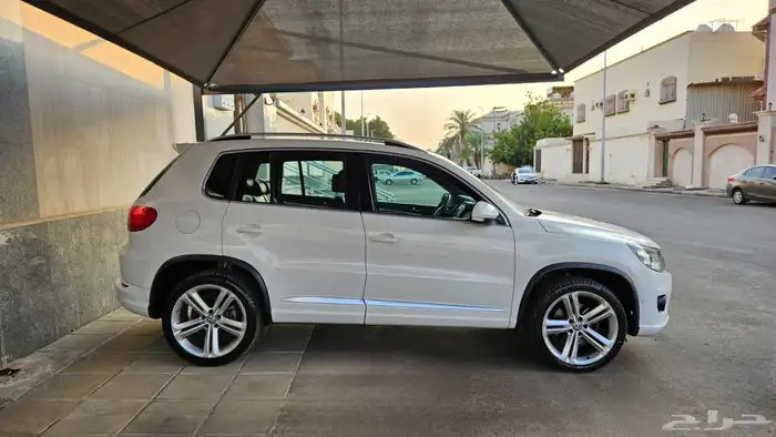 جيب فلوكس واجن تيقوان ار لاين 2014 19