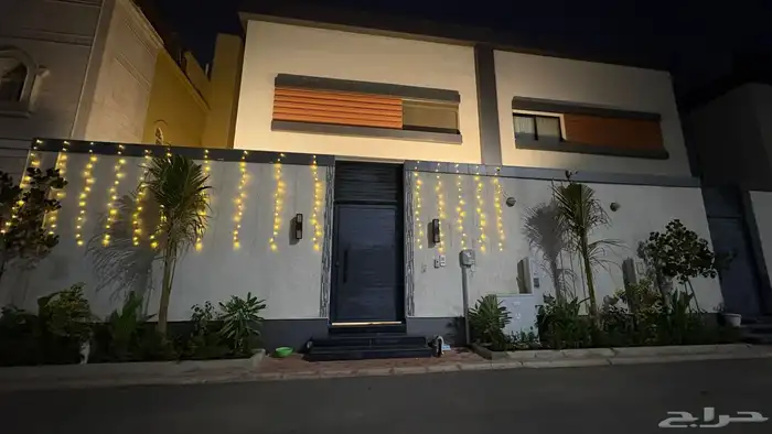 فيلا فاخرة للبيع في شمال مدينه جدة - حي الشراع 0