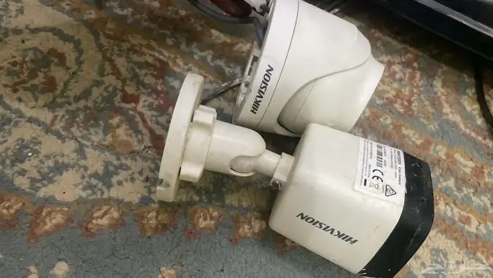 كاميرا مراقبه مع كامل اغراضها 3