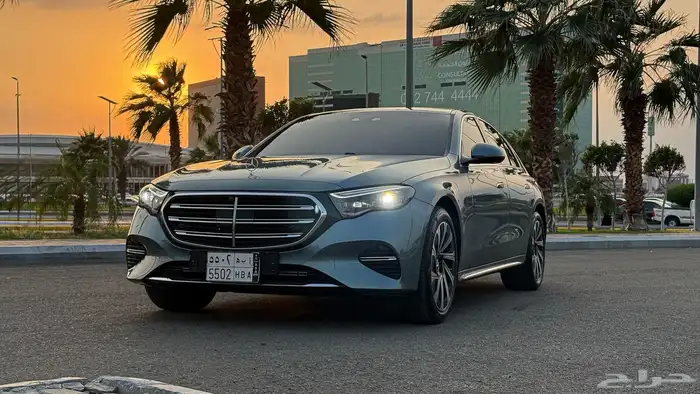 مرسيدس E300 شبه زيرو 8