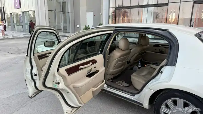 تاون كار شاصي طويل 12