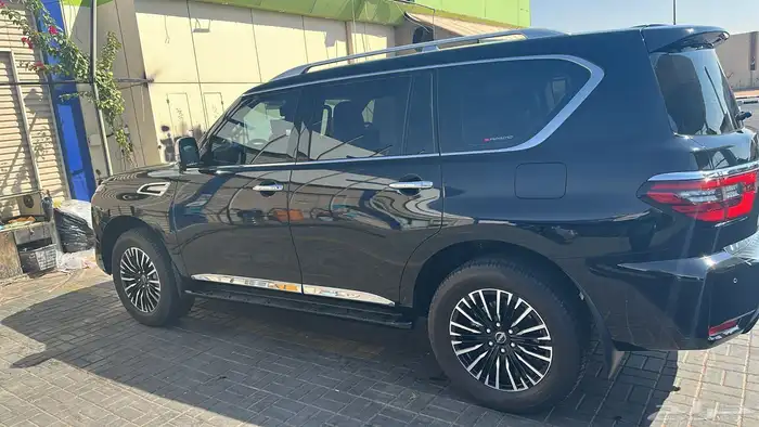 باترول بلاتينوم 2024 فل كامل داخلي احمر 2