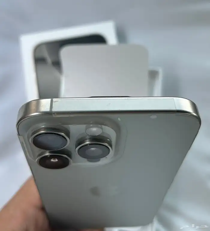 ايفون 16 برو ماكس 3