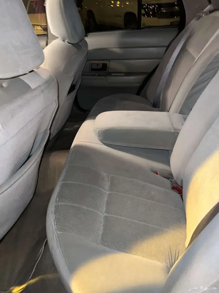 فورد كراون فكتوريا بوليسي 8