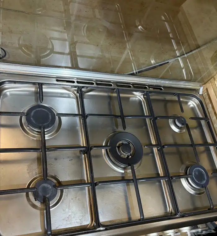 فرن أريستون 90  60سم  نظيف جدا استخدام بسيط 1