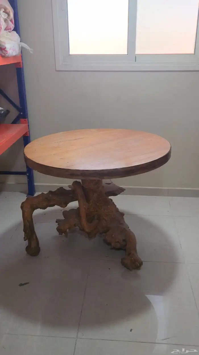 طاولة خشب يدوية يوجد حجمين 0