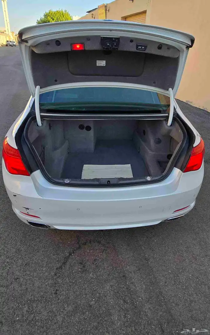 740 بي ام دبليو BMW 2009 ممشى قليل 16