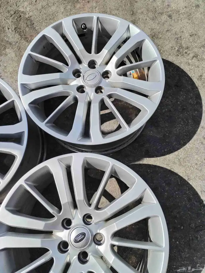 جنوط رنج روفر مقاس 20اصلي وكالة نضيفه مره موديل 2013 5