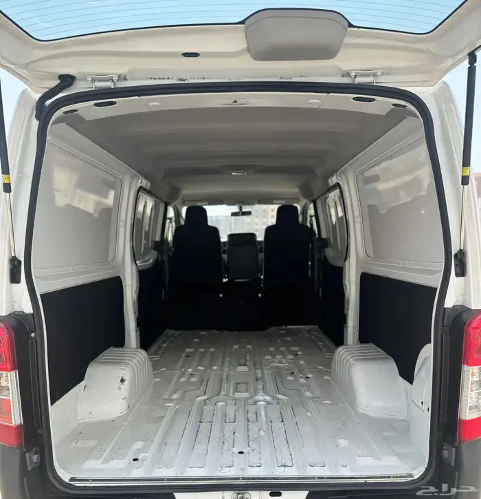 نيسان-اورفان-بضاعه-2021-ديزل-سعر-55000-الف 16