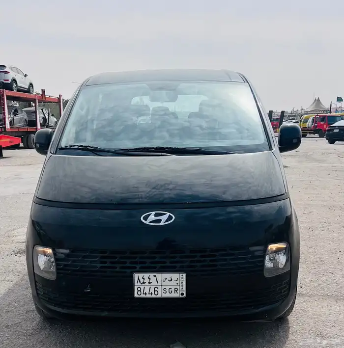 للبيع ستاريا هونداي 2024 ديزل شغال اتماتيك 5