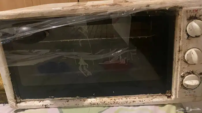 فرن قديم بس شغال وحرارته عالية ويسخن ويطبخ كويس 2