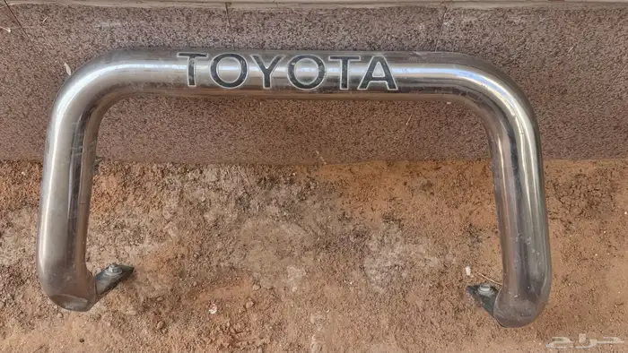 للبيع دعامية وجنوط سود هايلوكس 2010 0