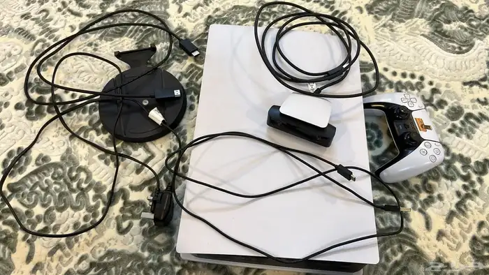 سوني 5 وشاشة قيمنق 32 مع سماعة سوني الاصلية لاسلكي وكام 0