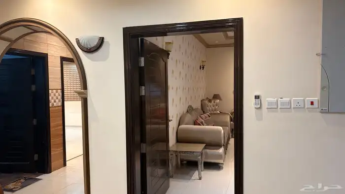 شقة مفروشة فاخرة في حي شوران 3غرف 5