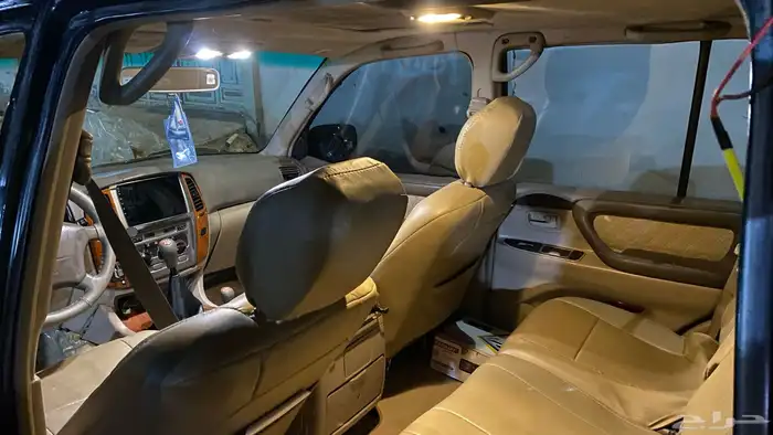 لاندكروزر 2000 4