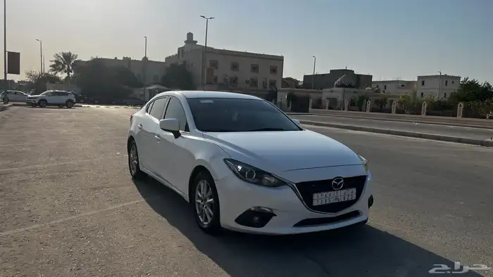 مازدا 3 نص فل 1