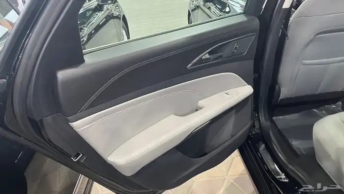 النوع   فورد تورس 2022 18