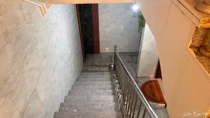 شقة فاخرة مفروشة ثلاث غرف قابله لزيادة تصبح 5 غرف مع مسبح 13