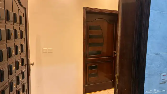 شقة فاخرة مفروشة ثلاث غرف قابله لزيادة تصبح 5 غرف مع مسبح 12