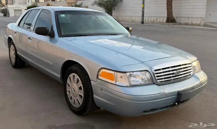 فورد كروان فكتوريا 1