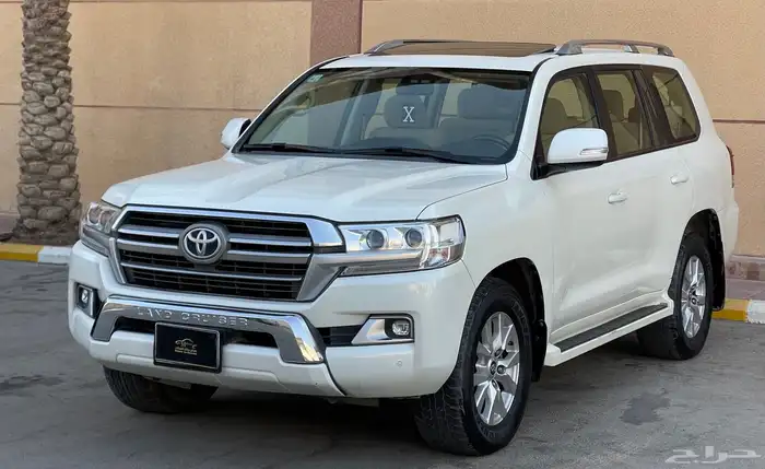 تويوتا- لاند كروزر-2019-GXR-ديزل- V8-قمه النظافه 1