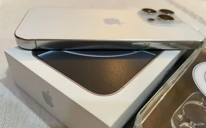 للبيع ايفون 16 برو 0