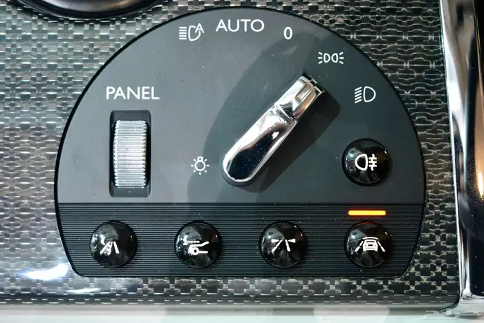 رولز رويس قوست 2019 بلاك بادج 13