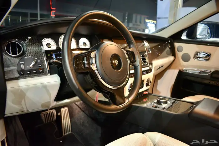 رولز رويس قوست 2019 بلاك بادج 6