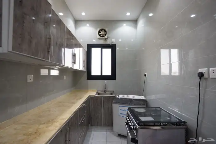 شقة مفروشة لإيجار الشهري غرفتين وصالة 7