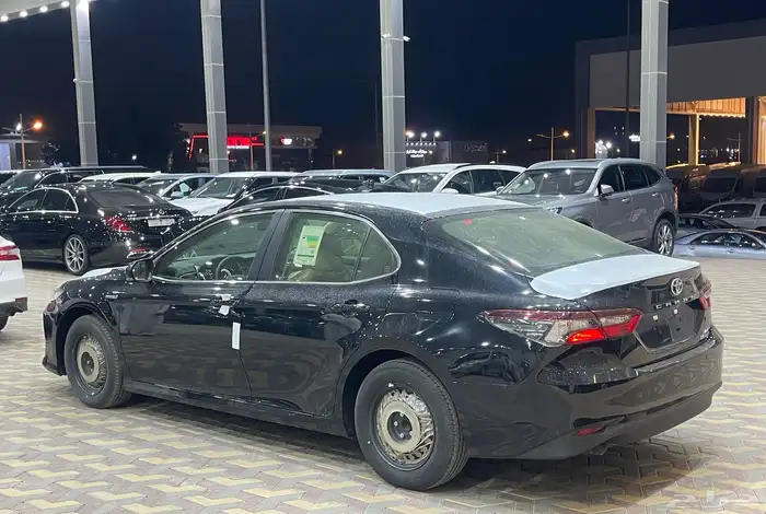 تويوتا كامري هيبراد موديل 2024 3