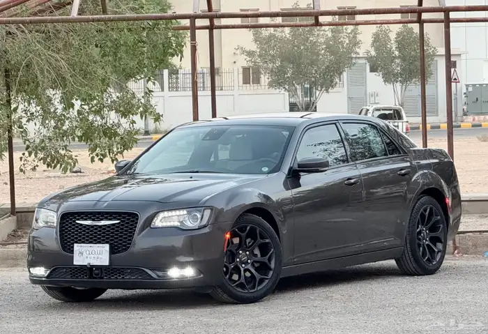 كرايزلر C300s موديل 2021 بحالة الوكاله شرط 4