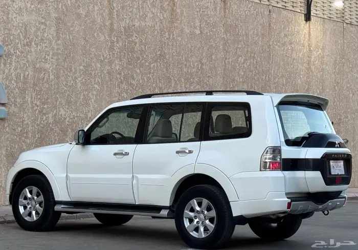 مستبيشي باجيرو GLS 2020 13