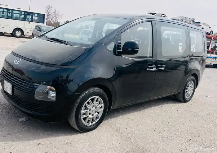 للبيع ستاريا هونداي 2024 ديزل شغال اتماتيك 1