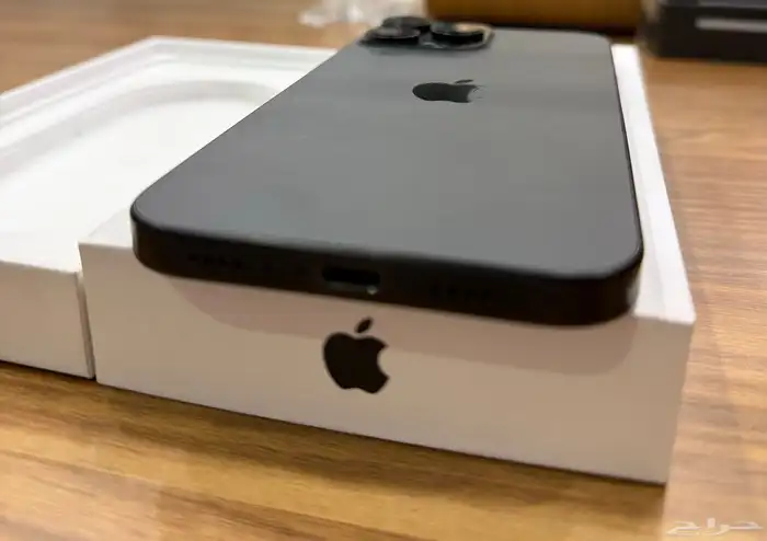 ايفون 16 برو ماكس 1 تيرا مستخدم 8